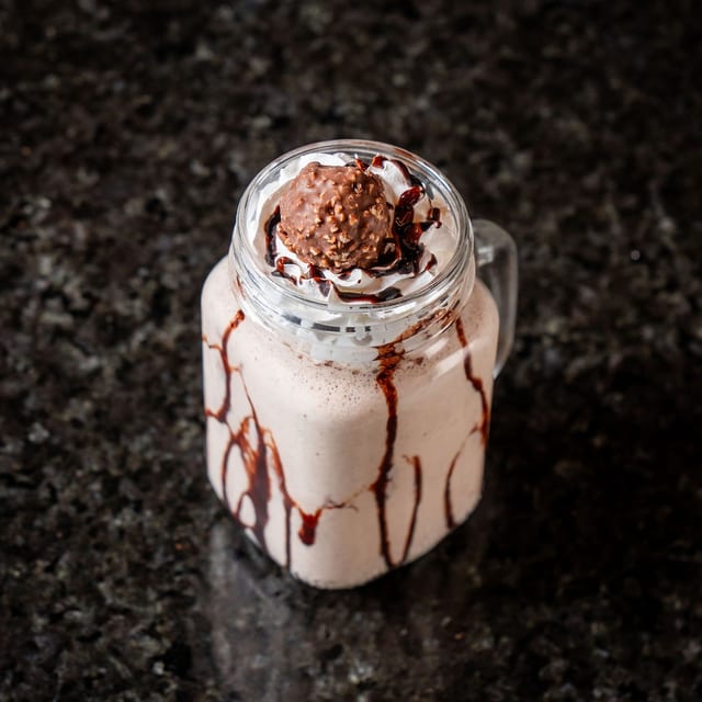Ferrero Rocher Milkshake.